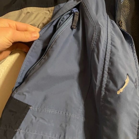 Columbia windbreaker - Picture 11 of 12